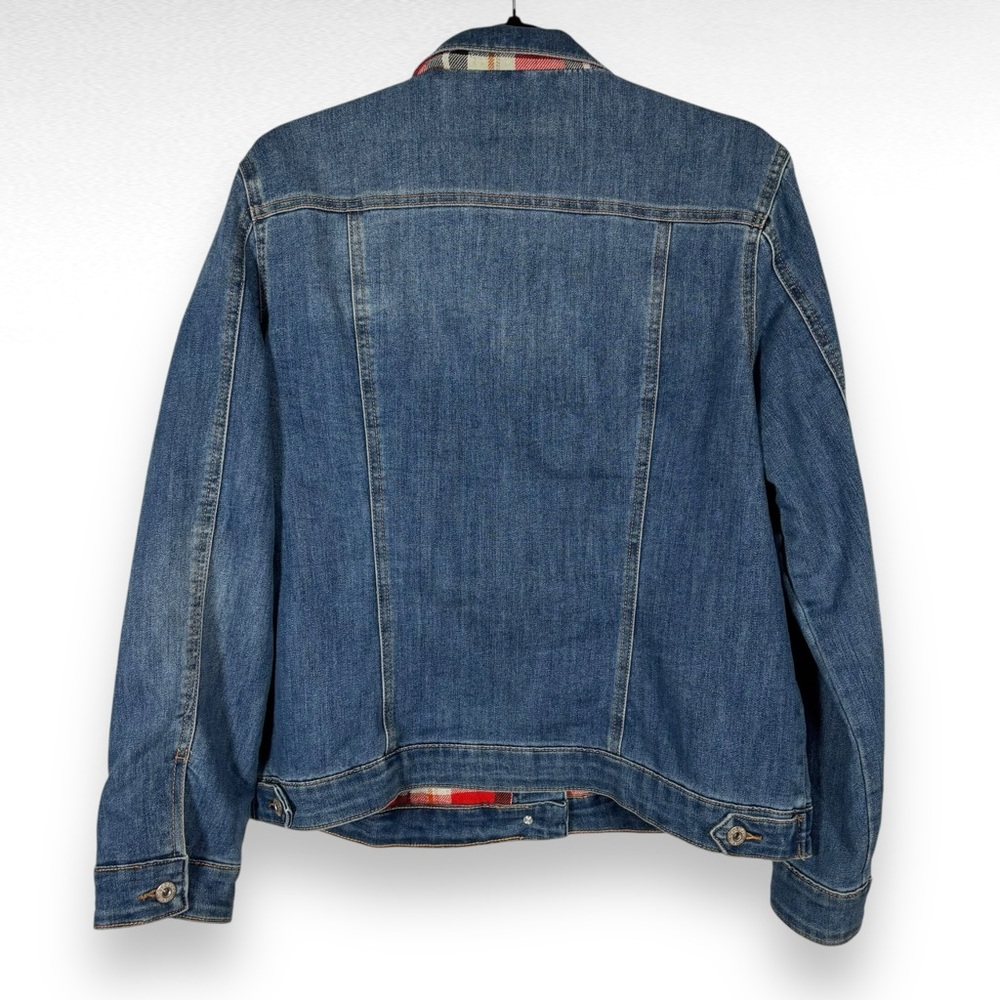Classic Denim Jacket with Plaid Accents - Picture 9 of 9